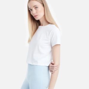 Grenada Cropped T-Shirt
LETT